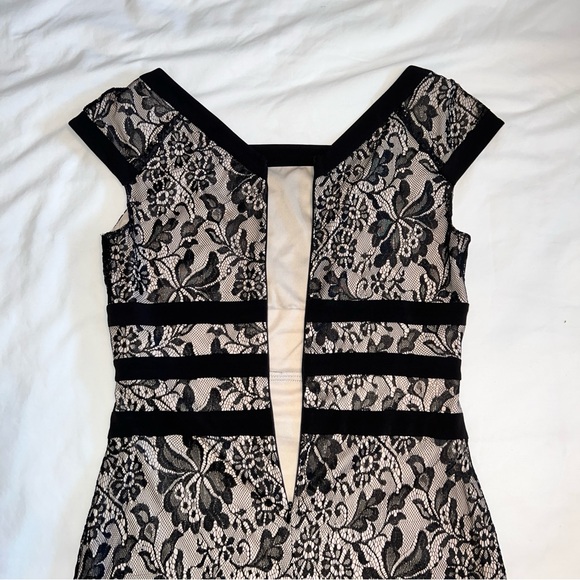 Melrose Women’s Trumpet Evening Gown in Nude/Black Lace Overlay Size 6 - Picture 6 of 13